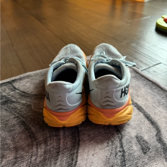 Hoka Women's Clifton 8 in Summer Song/Ice Flow - Picture 4 of 8